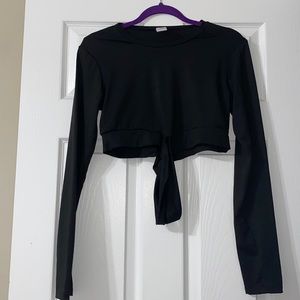 Long sleeve stretchy crop top